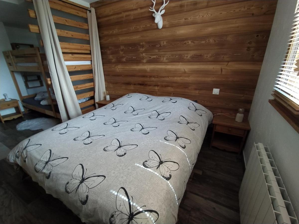 Chez Alphonse Apartment Thones Ngoại thất bức ảnh