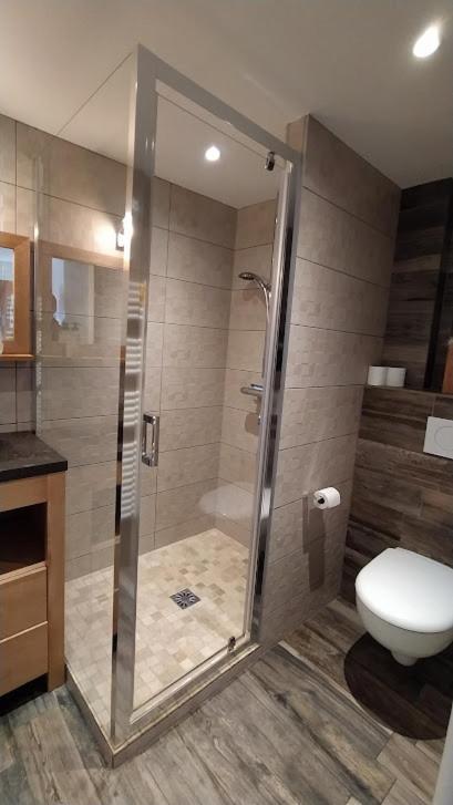Chez Alphonse Apartment Thones Ngoại thất bức ảnh